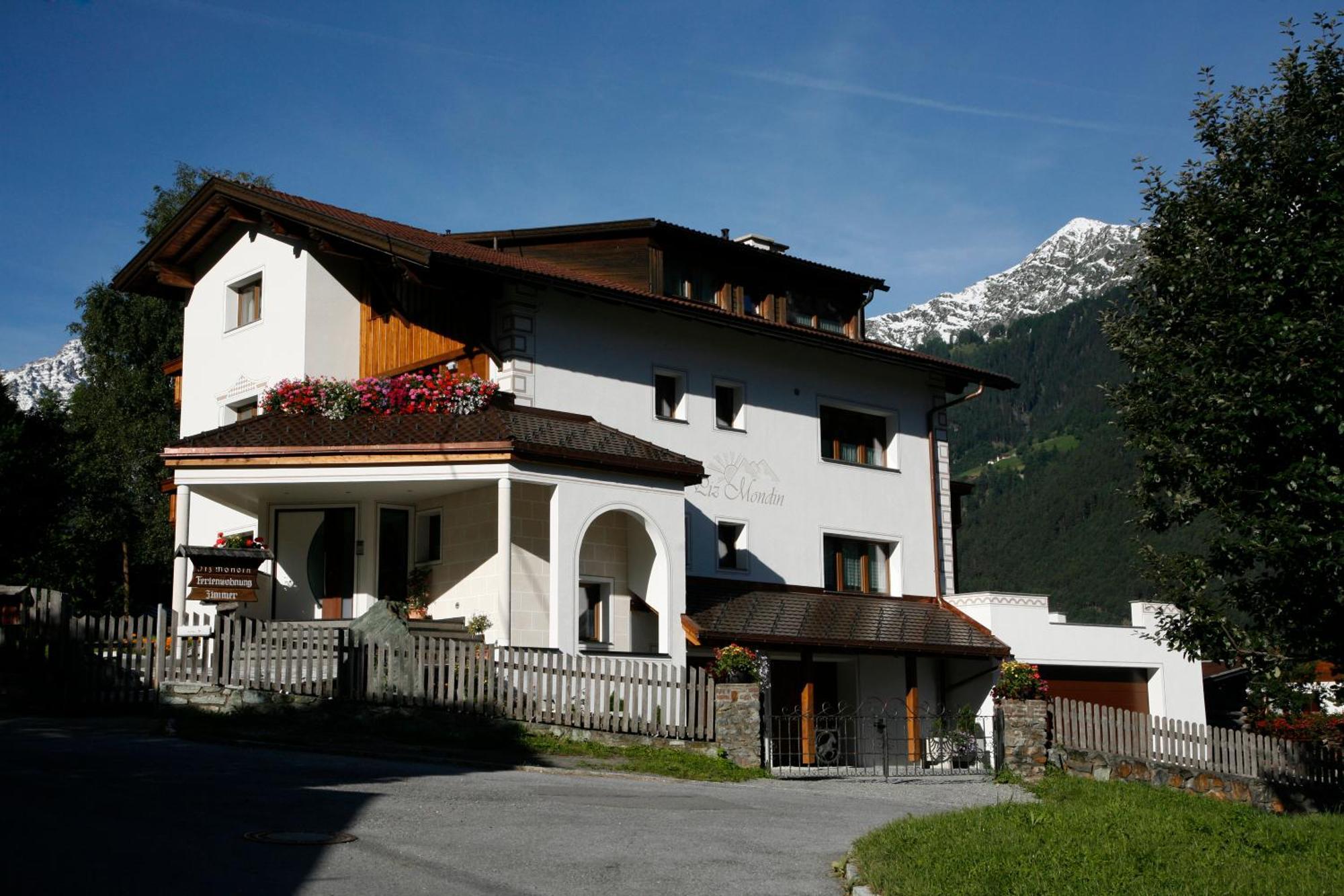Apart Piz Mondin Pfunds Exterior foto